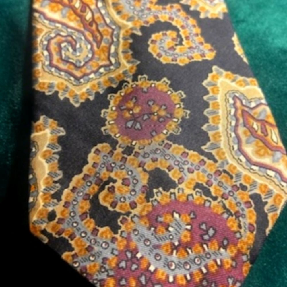NWT Christian Dior Monsieur All Italian Silk Paisley  Tie Made in the USA